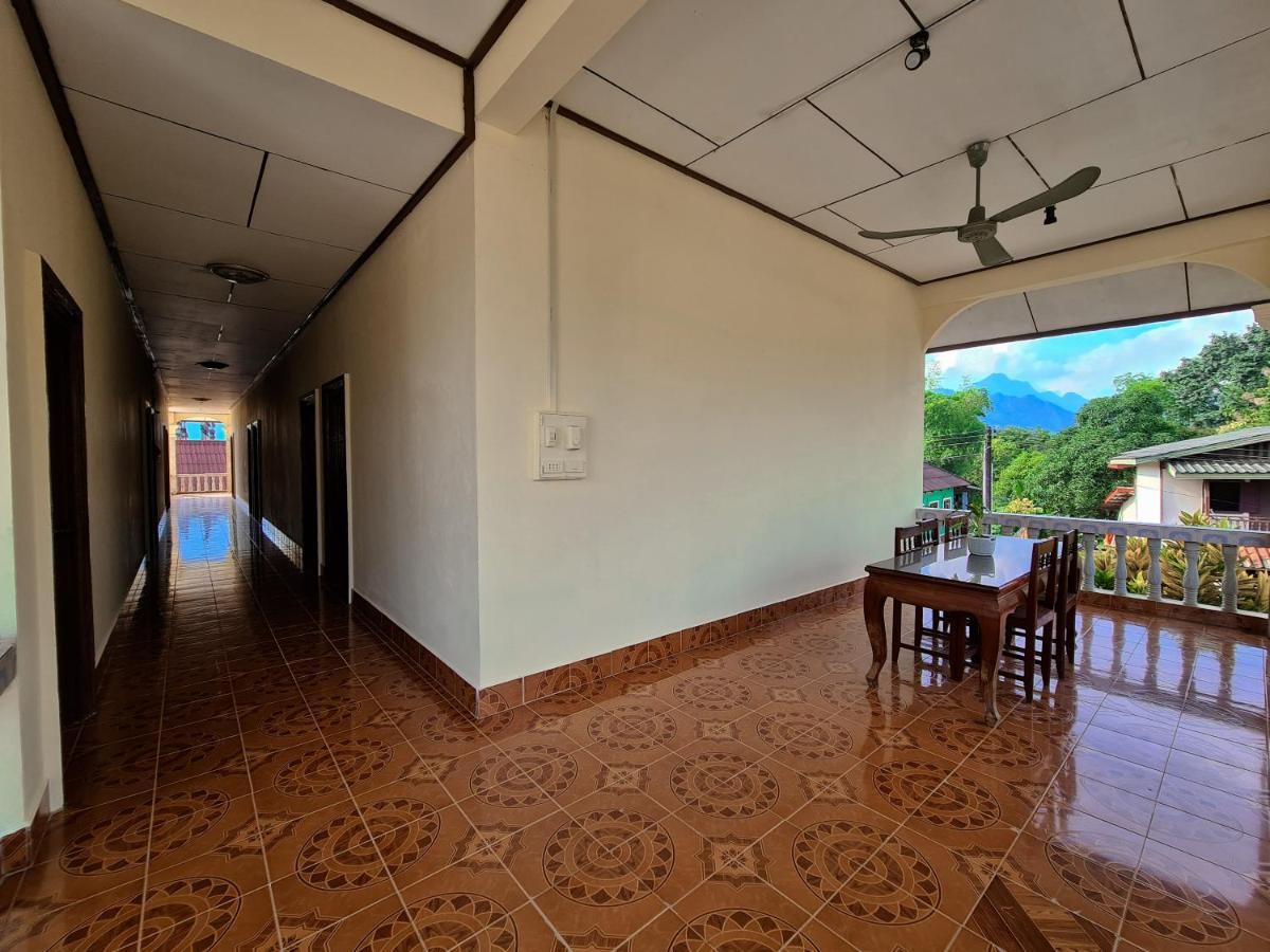 Saphaothong Guesthouse Vangviang Kültér fotó