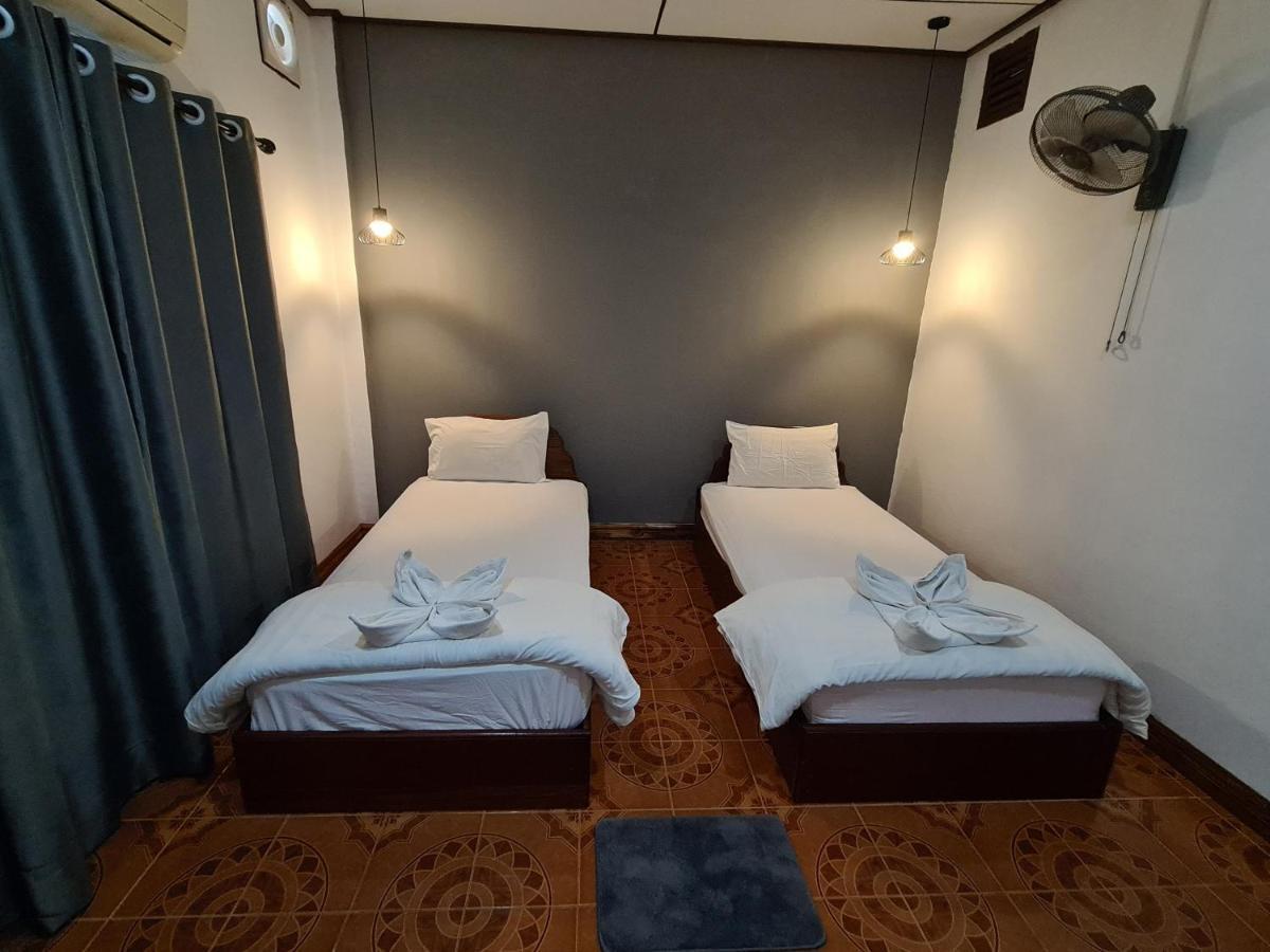 Saphaothong Guesthouse Vangviang Kültér fotó