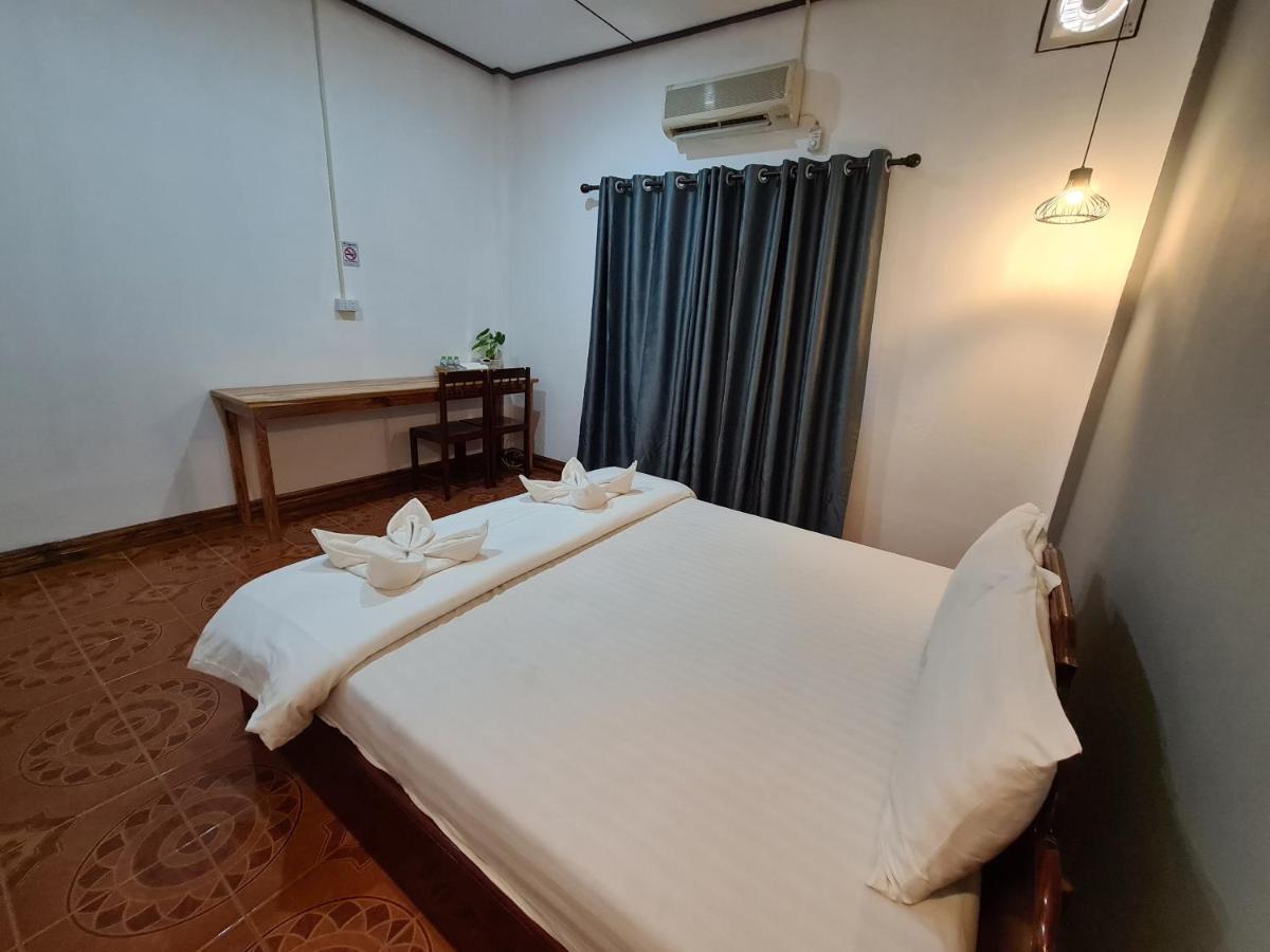 Saphaothong Guesthouse Vangviang Kültér fotó