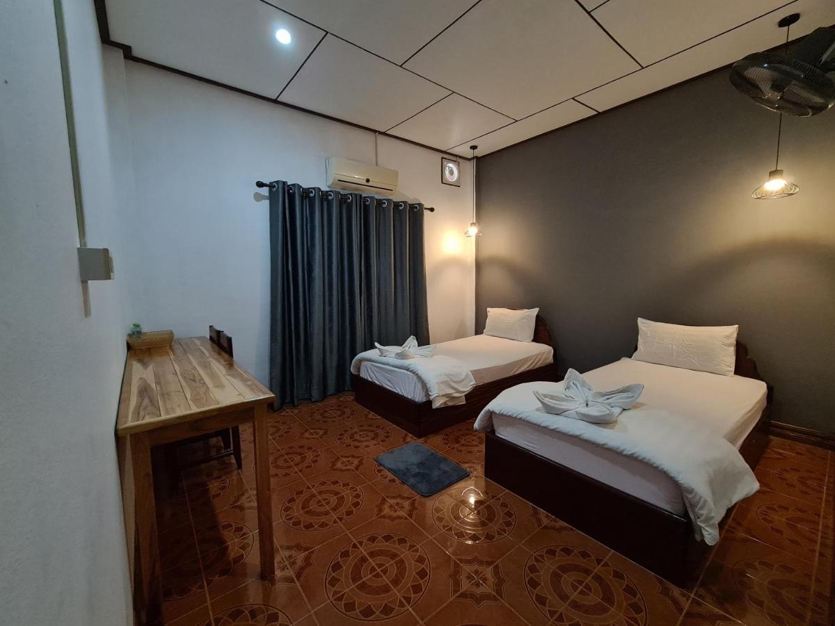 Saphaothong Guesthouse Vangviang Kültér fotó