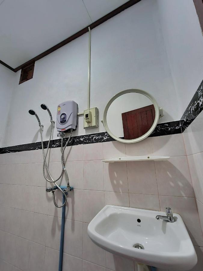 Saphaothong Guesthouse Vangviang Kültér fotó
