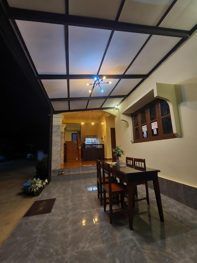 Saphaothong Guesthouse Vangviang Kültér fotó