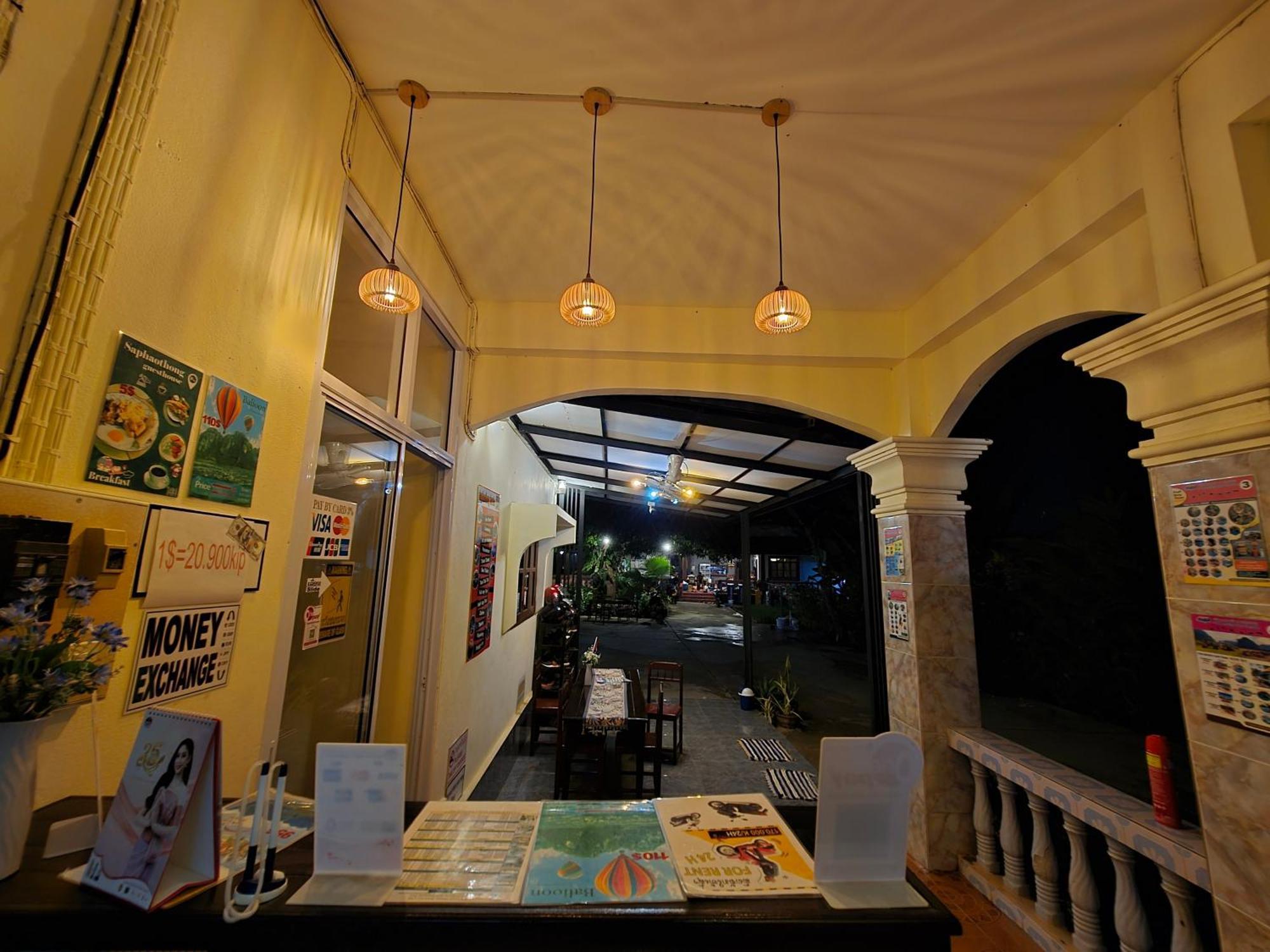 Saphaothong Guesthouse Vangviang Kültér fotó